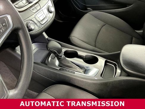 Used 2022 Chevrolet Malibu LS FWD image 16