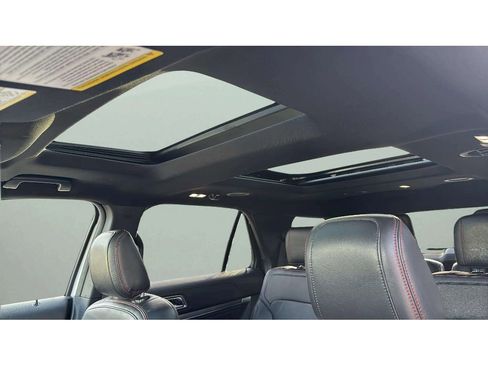 Used 2018 Ford Explorer Sport image 11