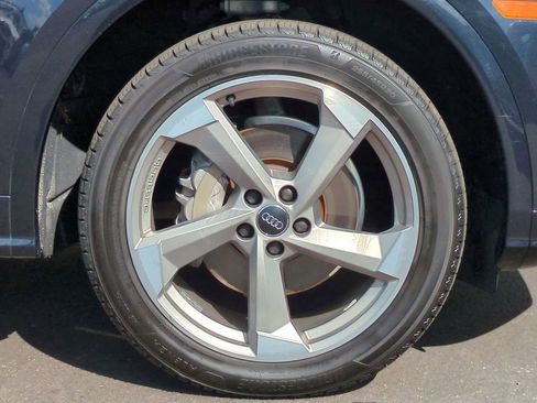 Used 2020 Audi Q5 2.0T Titanium Premium Plus w/ Premium Plus Package image 10