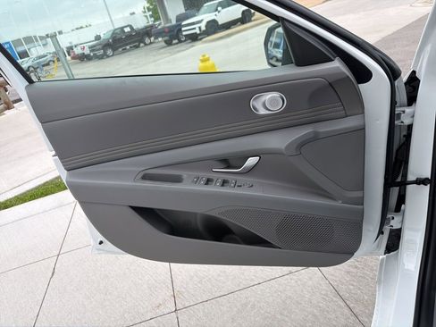 New 2026 Hyundai Elantra Sport FWD image 28