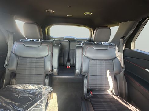 New 2026 Ford Explorer ST-Line AWD/4WD image 19
