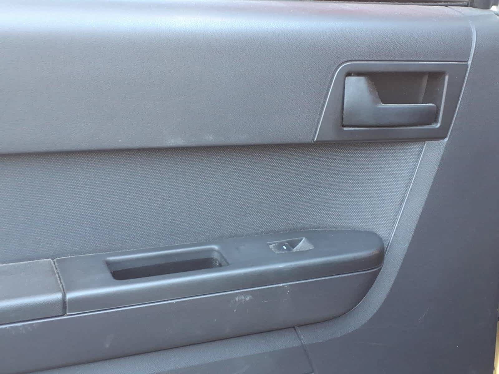 Used 2012 Ford Escape XLT FWD image 28