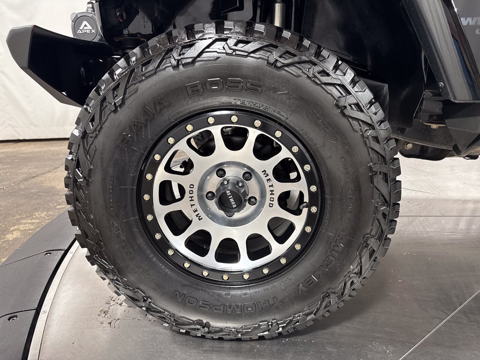 Used 2017 Jeep Wrangler Unlimited Rubicon AWD/4WD image 2