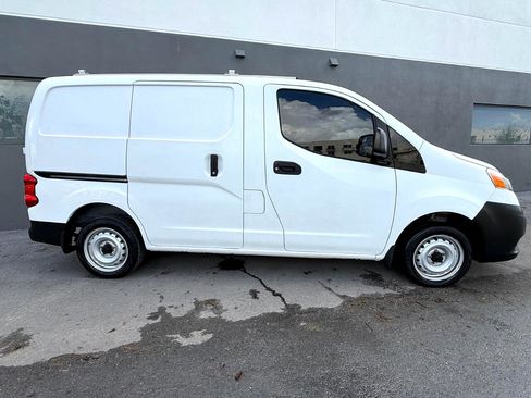 Used 2017 Nissan NV200 S w/ Cruise Control Package image 10