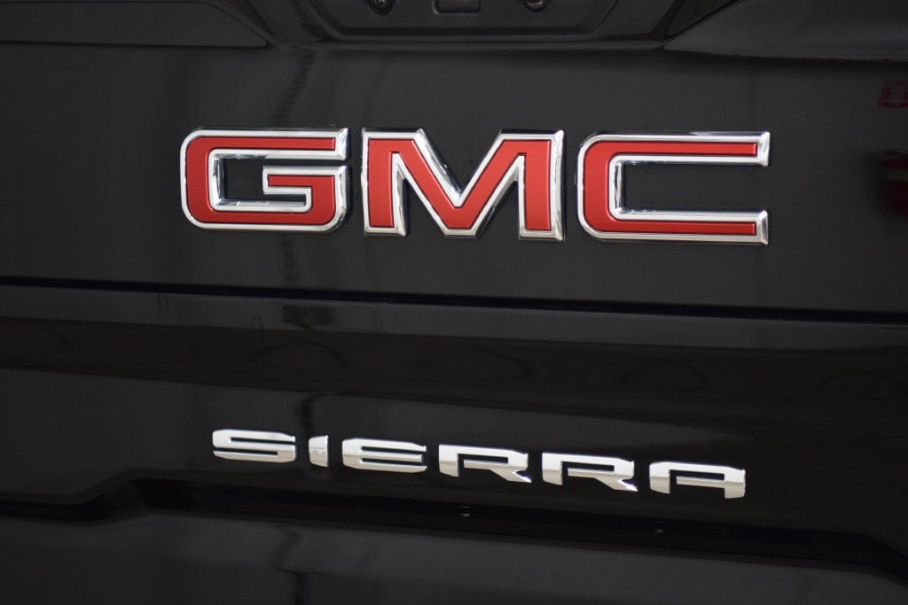 Used 2025 GMC Sierra 1500 AT4 w/ AT4 Premium Package AWD/4WD image 23