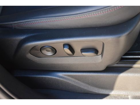 Used 2022 Chevrolet Suburban RST w/ Luxury Package image 32