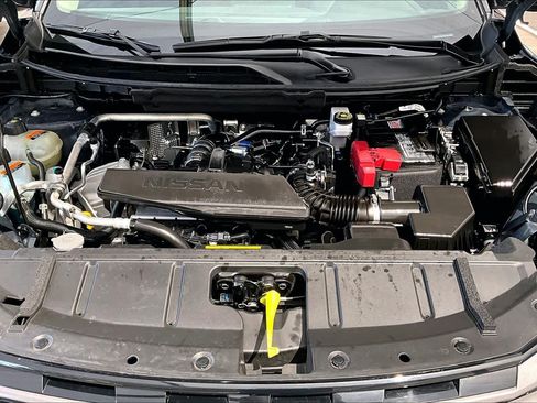 Certified 2026 Nissan Rogue SV FWD image 31