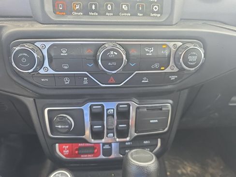 Used 2021 Jeep Gladiator Mojave AWD/4WD image 45