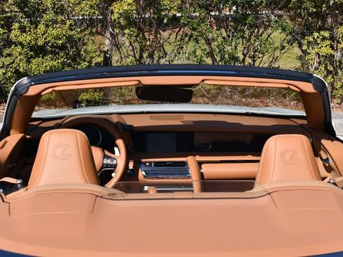 Used 2022 Lexus LC 500 Convertible image 57