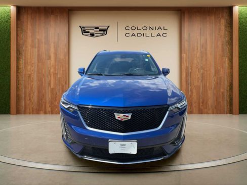 Used 2024 Cadillac XT6 Sport AWD/4WD image 3