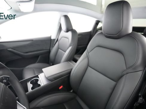 Used 2026 Tesla Model Y 2WD image 4