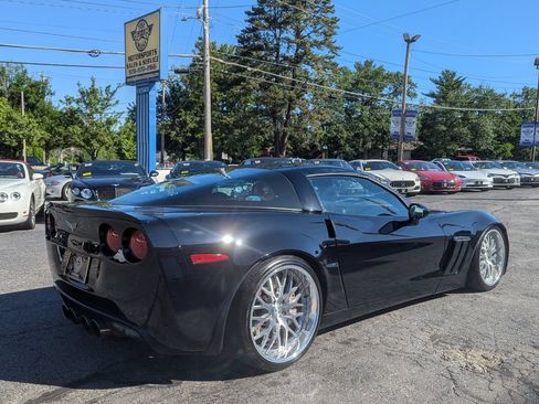 Used 2005 Chevrolet Corvette Coupe w/ Preferred Equipment Group RWD image 7