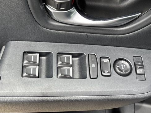 Used 2023 Honda Pilot Touring image 30