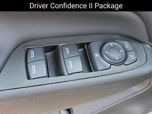 Certified 2023 Chevrolet Equinox LT AWD/4WD image 11