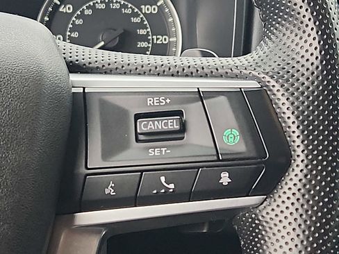 Used 2025 Mitsubishi Outlander SE image 21