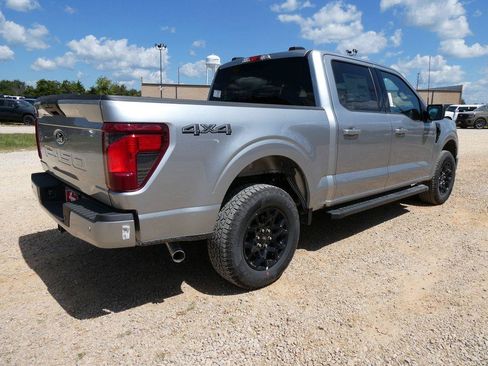 New 2026 Ford F150 XLT w/ XLT Black Appearance Package AWD/4WD image 4