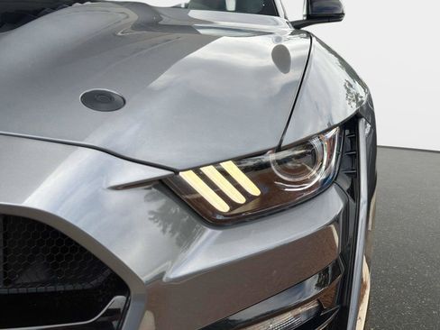 Used 2021 Ford Mustang Shelby GT500 w/ Technology Package RWD image 9