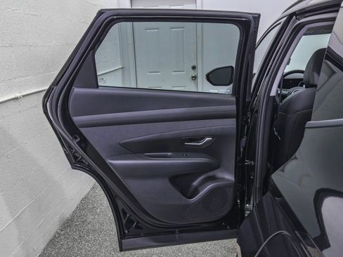 Used 2025 Hyundai Tucson SEL image 16
