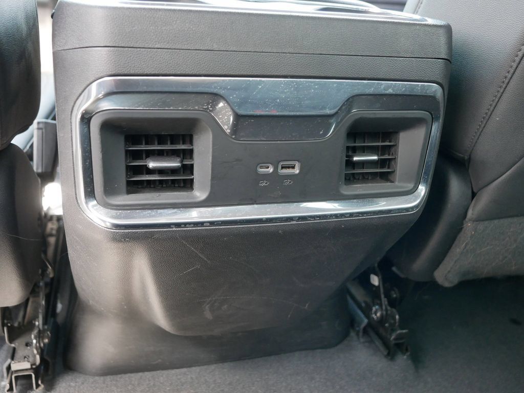 Used 2023 Chevrolet Silverado 1500 LTZ AWD/4WD image 18