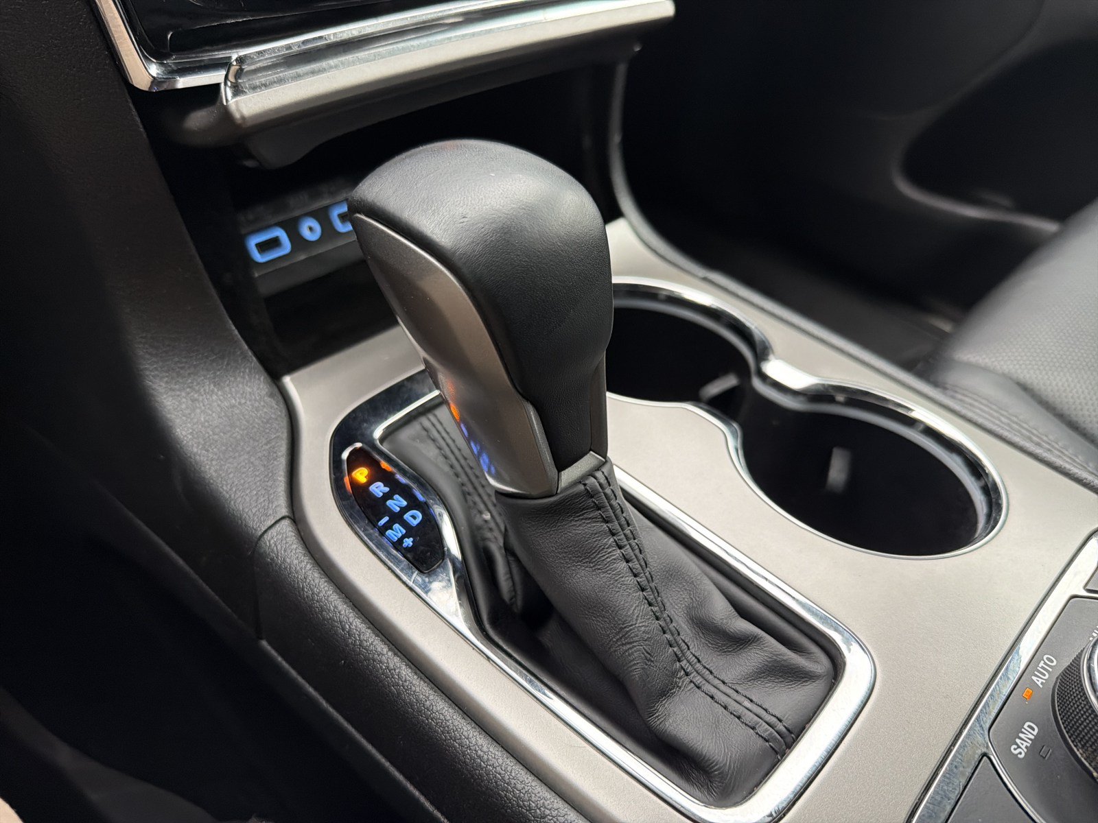 Used 2019 Jeep Grand Cherokee Limited w/ Luxury Group II AWD/4WD image 24