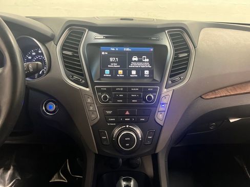 Used 2017 Hyundai Santa Fe SE w/ SE Premium Package 02 image 21