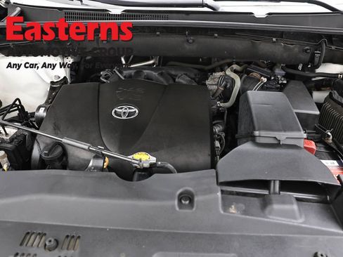 Used 2017 Toyota Highlander Limited Platinum AWD/4WD image 7