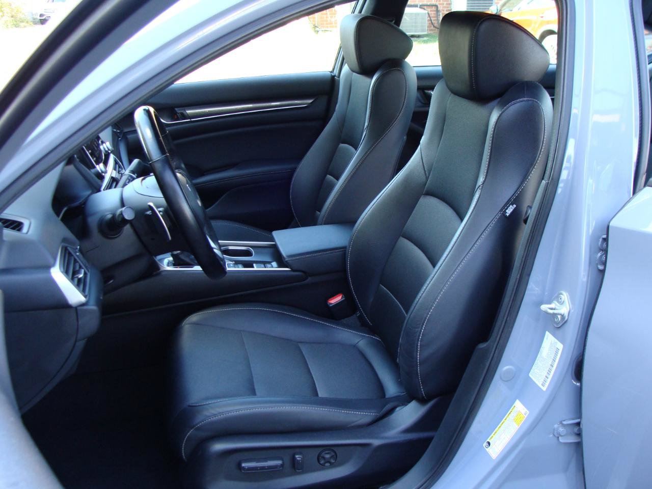 Used 2021 Honda Accord Sport image 7