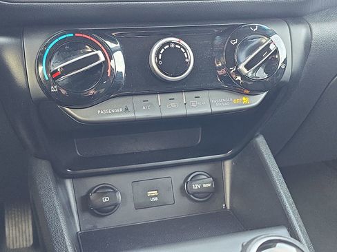 Used 2022 Hyundai Kona SEL image 21