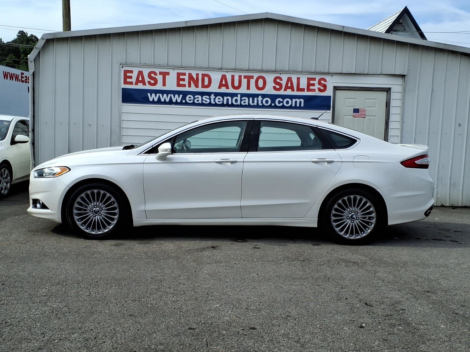 Used 2014 Ford Fusion Titanium FWD image 2
