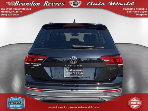 Used 2022 Volkswagen Tiguan SE AWD/4WD image 7