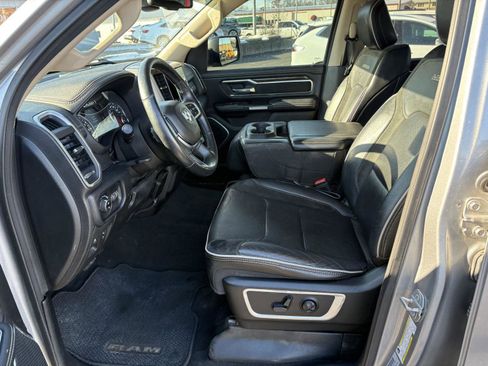 Used 2019 RAM 1500 Laramie image 19