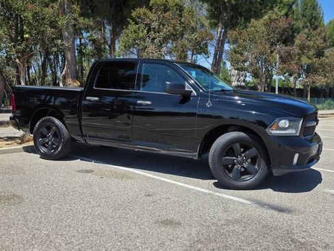 Used 2014 RAM 1500 Express w/ Black Ram 1500 Express Group RWD image 5