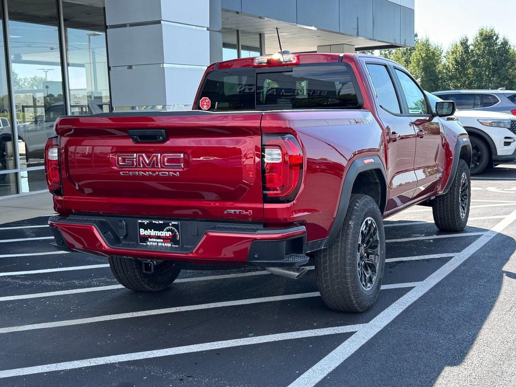 New 2026 GMC Canyon AT4 AWD/4WD image 4