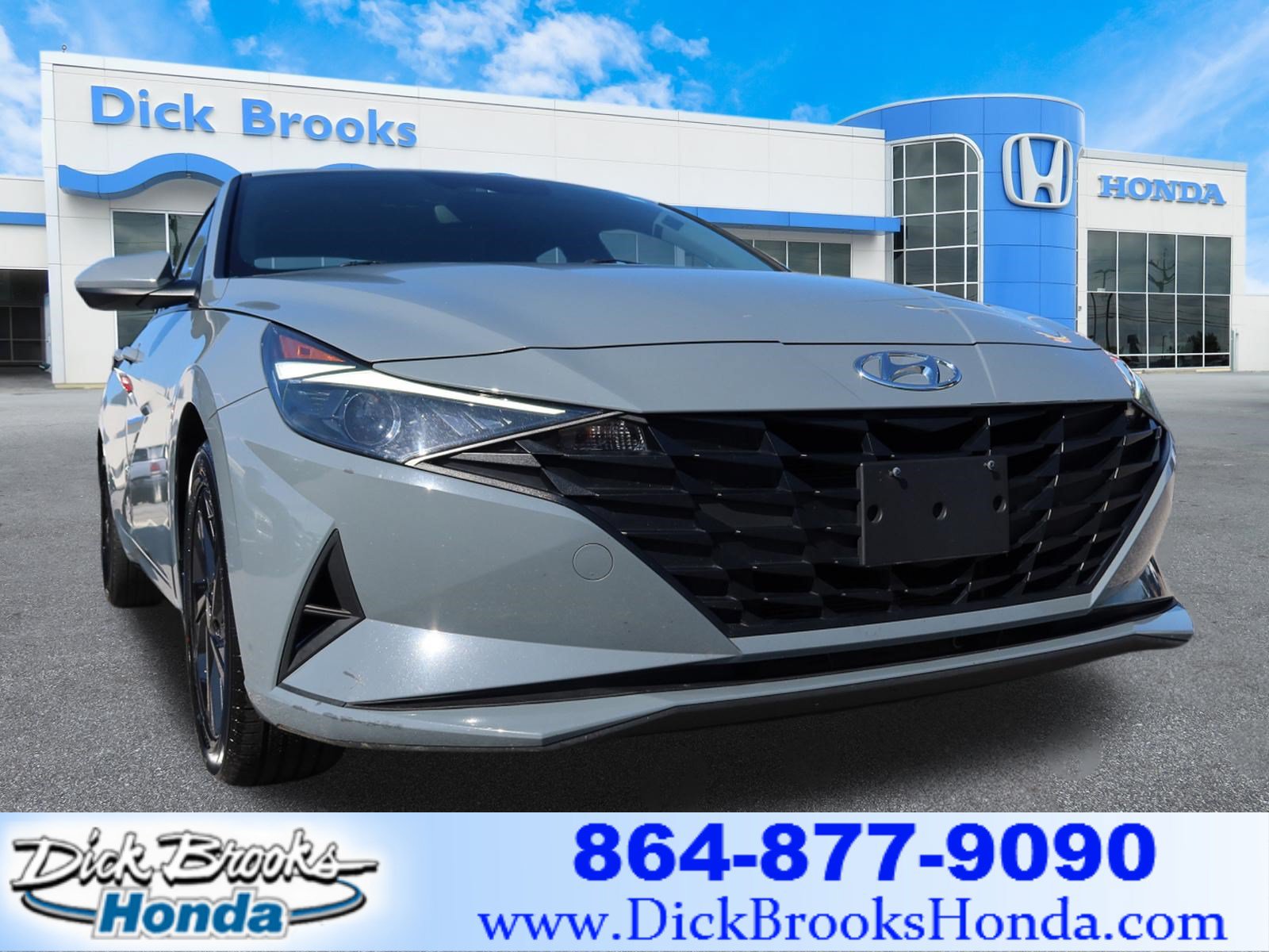 Used 2022 Hyundai Elantra SEL w/ Cargo Package FWD image 1