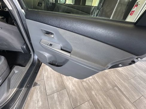 Used 2012 Toyota Prius V Three FWD image 28
