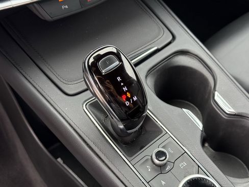 Used 2024 Cadillac XT4 Premium Luxury FWD image 26