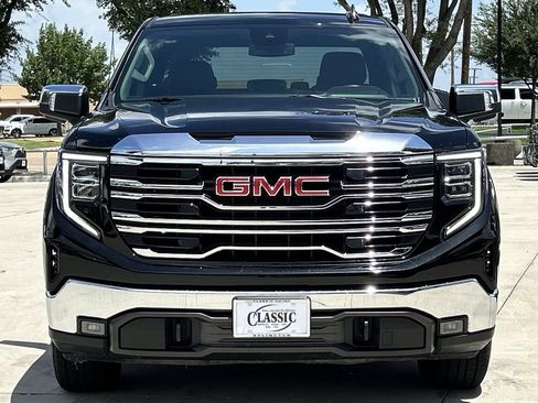 Used 2025 GMC Sierra 1500 SLT AWD/4WD image 9