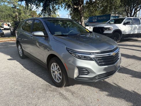 Used 2024 Chevrolet Equinox LT FWD image 1