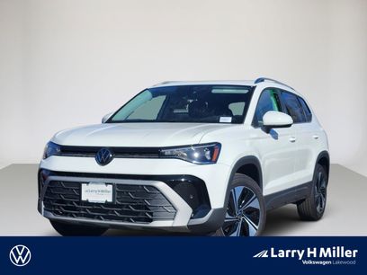 New 2025 Volkswagen Taos SE