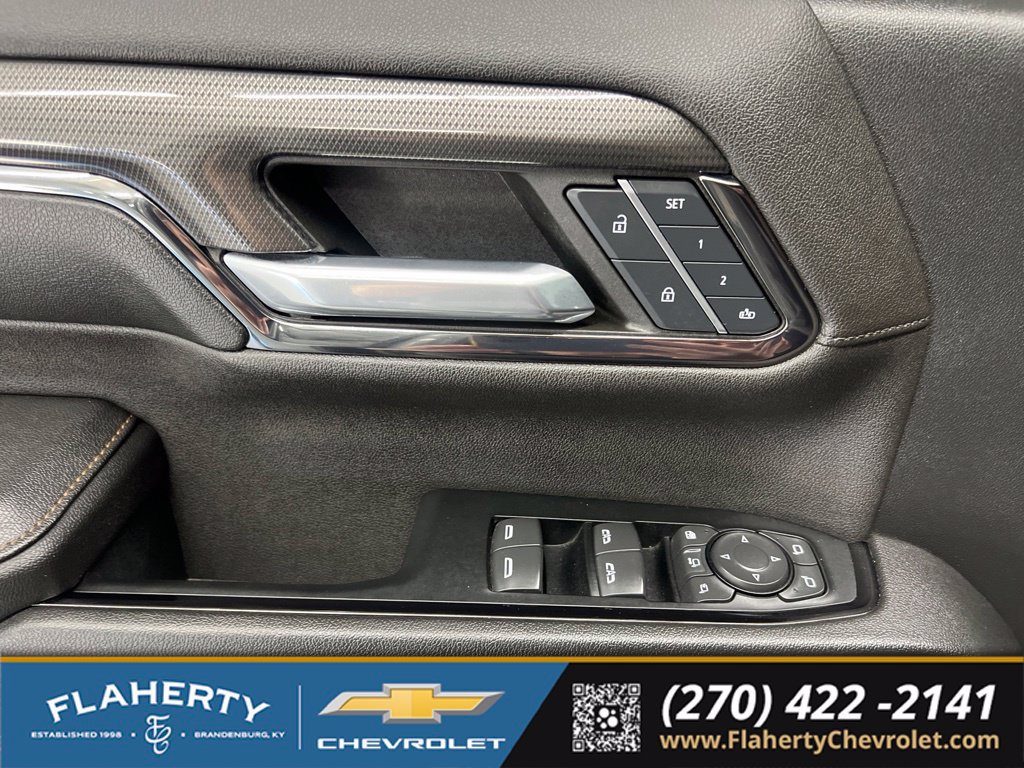 Used 2024 GMC Sierra 3500 AT4 w/ AT4 Premium Plus Package AWD/4WD image 23
