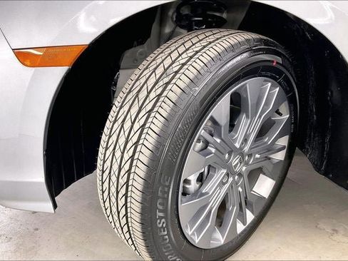 Certified 2026 Honda Odyssey Touring image 34