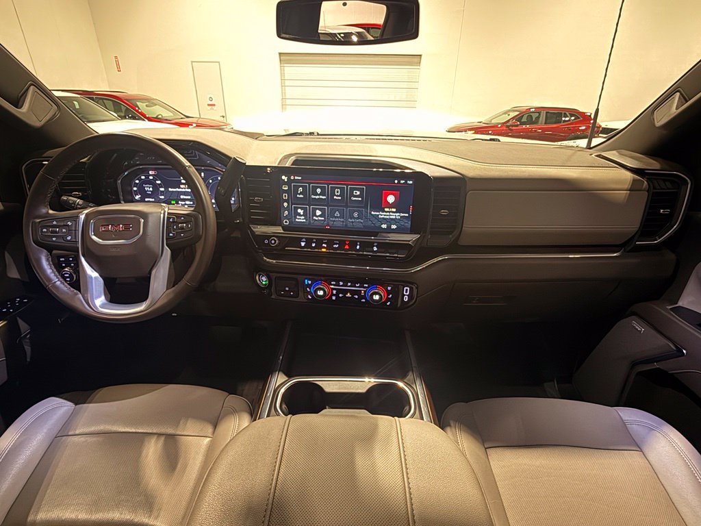 Used 2024 GMC Sierra 2500 SLT w/ SLT Premium Package AWD/4WD image 30