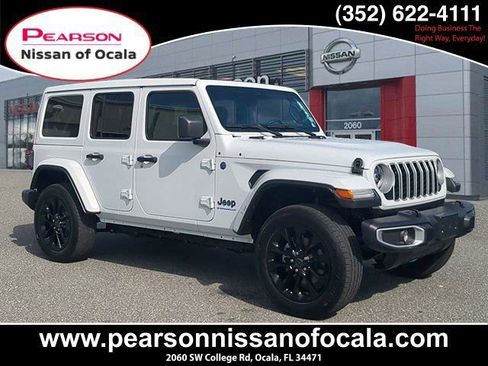 Used 2025 Jeep Wrangler Unlimited Sahara w/ Safety Group AWD/4WD image 1