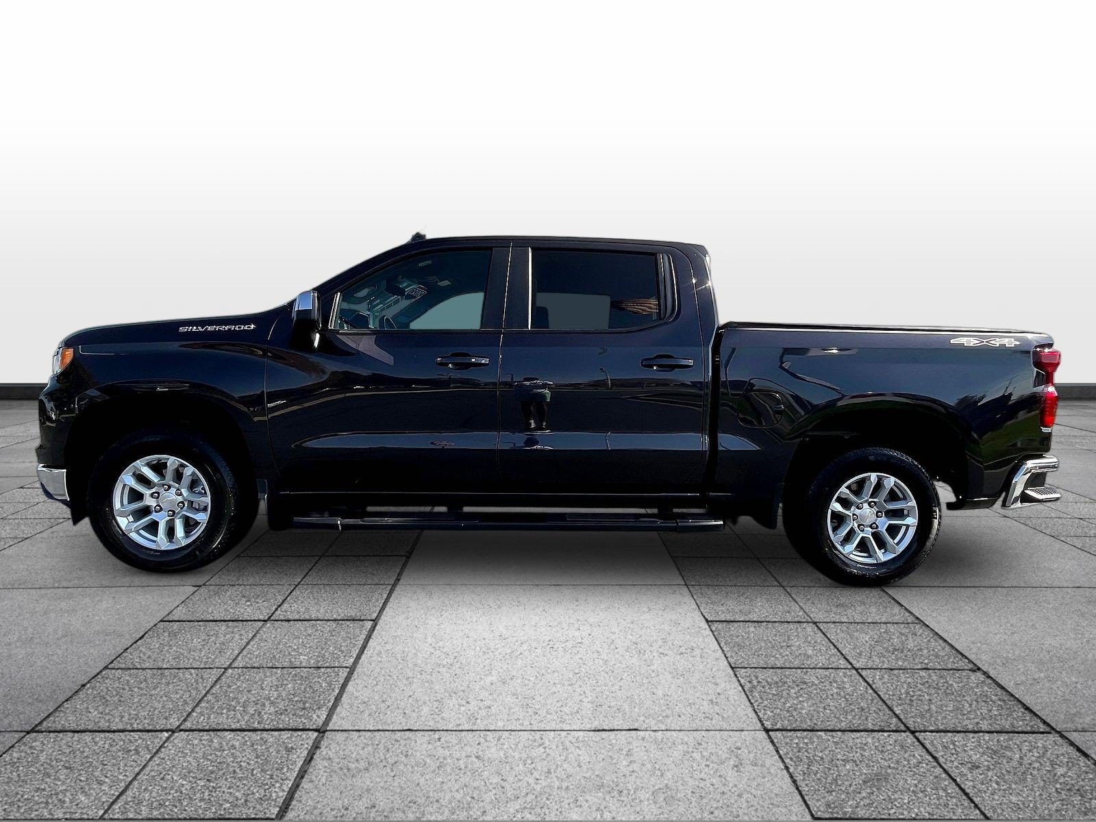 Used 2023 Chevrolet Silverado 1500 LT AWD/4WD image 8