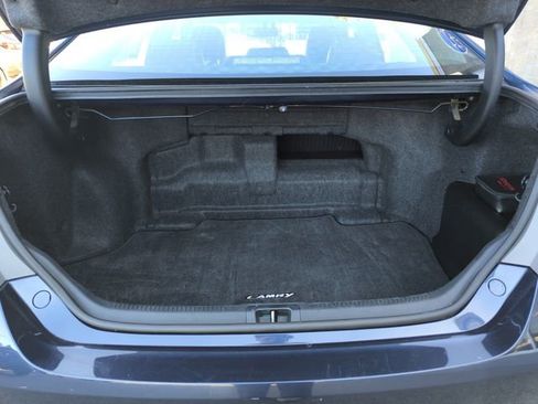 Used 2015 Toyota Camry XLE image 29