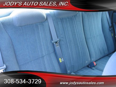 Used 2005 Chevrolet Impala Base image 18
