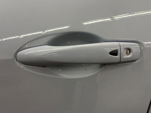 New 2025 Nissan Versa SR image 12