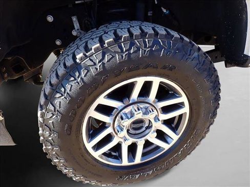 Used 2019 Ford F250 Lariat w/ Lariat Value Package image 6