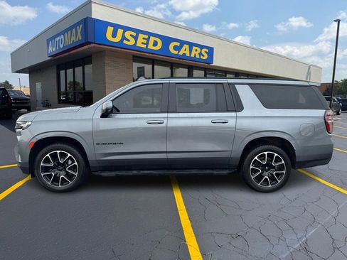 Used 2022 Chevrolet Suburban RST w/ Luxury Package image 8