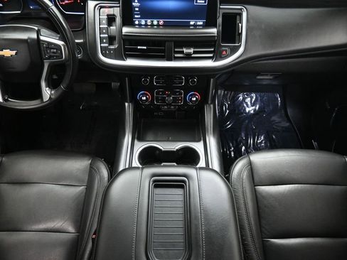 Used 2021 Chevrolet Suburban LT RWD image 22